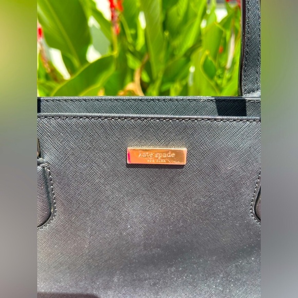 Kate Spade Black Zipper Top Leather Tote - Great condition - see pictures - Picture 2 of 11